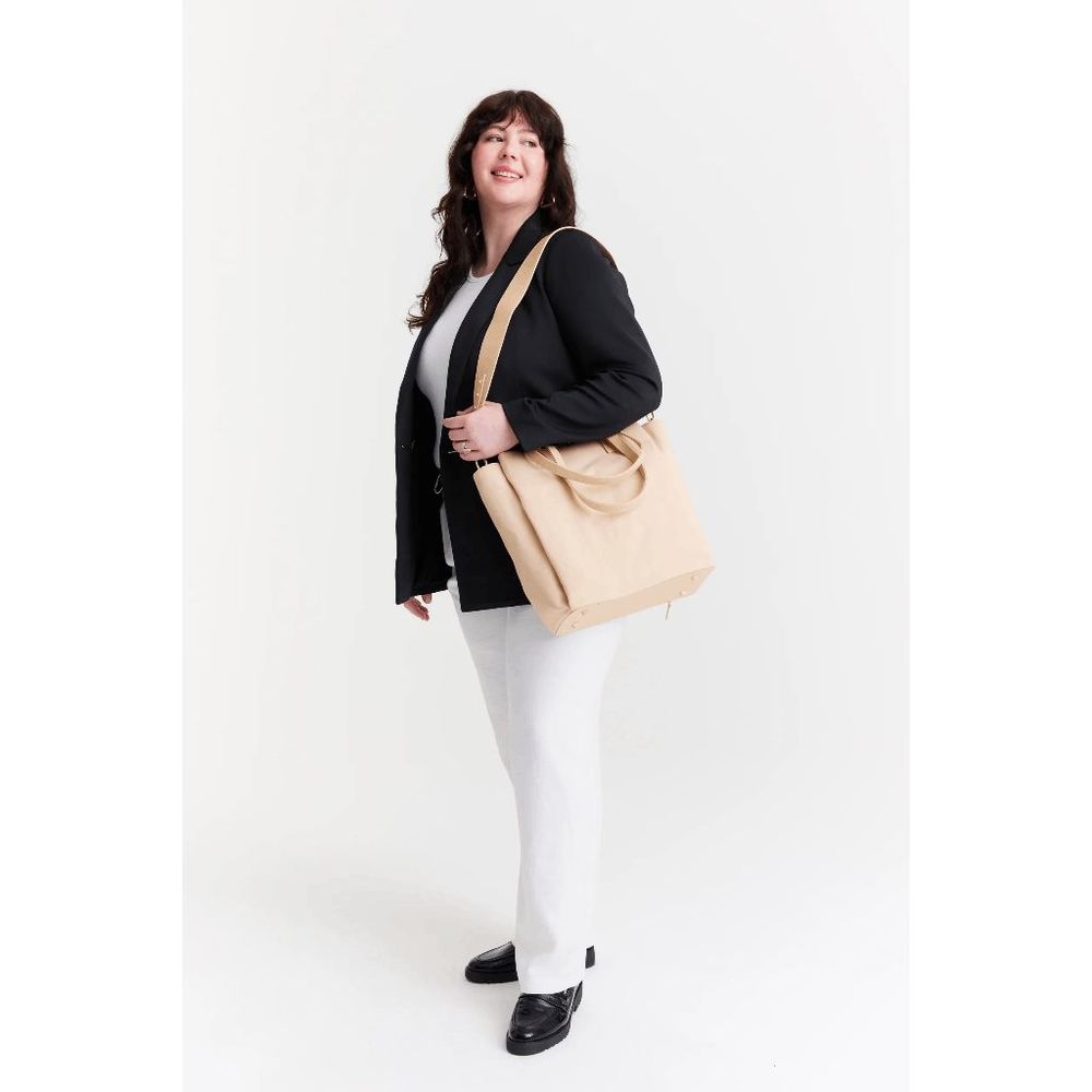 NWT BEIS Commuter Tote in Beige - Picture 7 of 12
